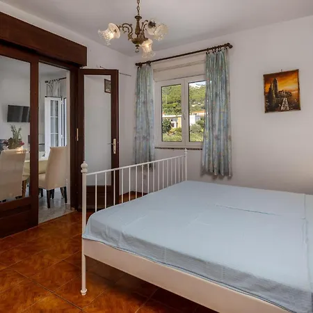 3 Bedroom Cozy In